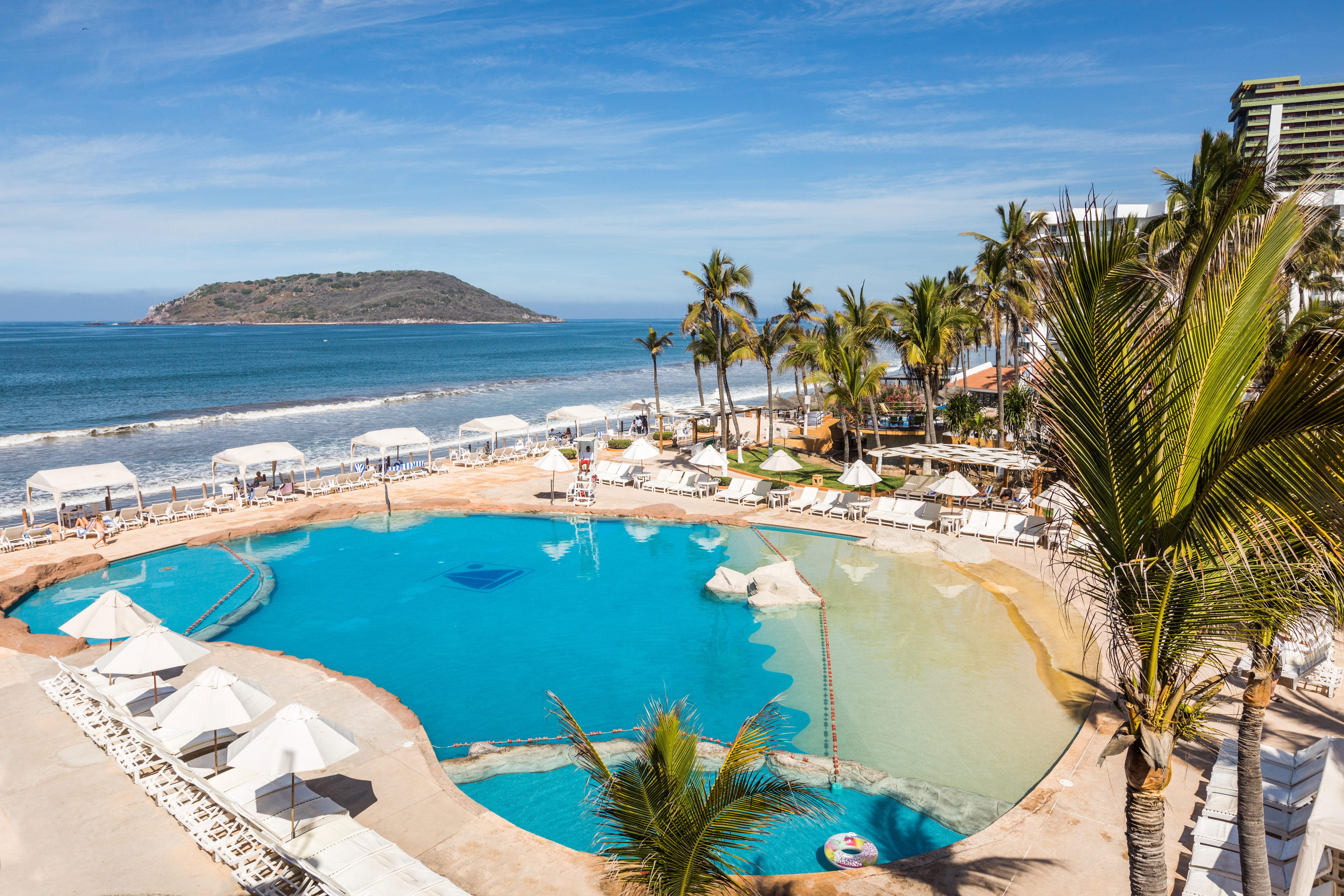 Costa De Oro Beach Hotel Масатлан Экстерьер фото