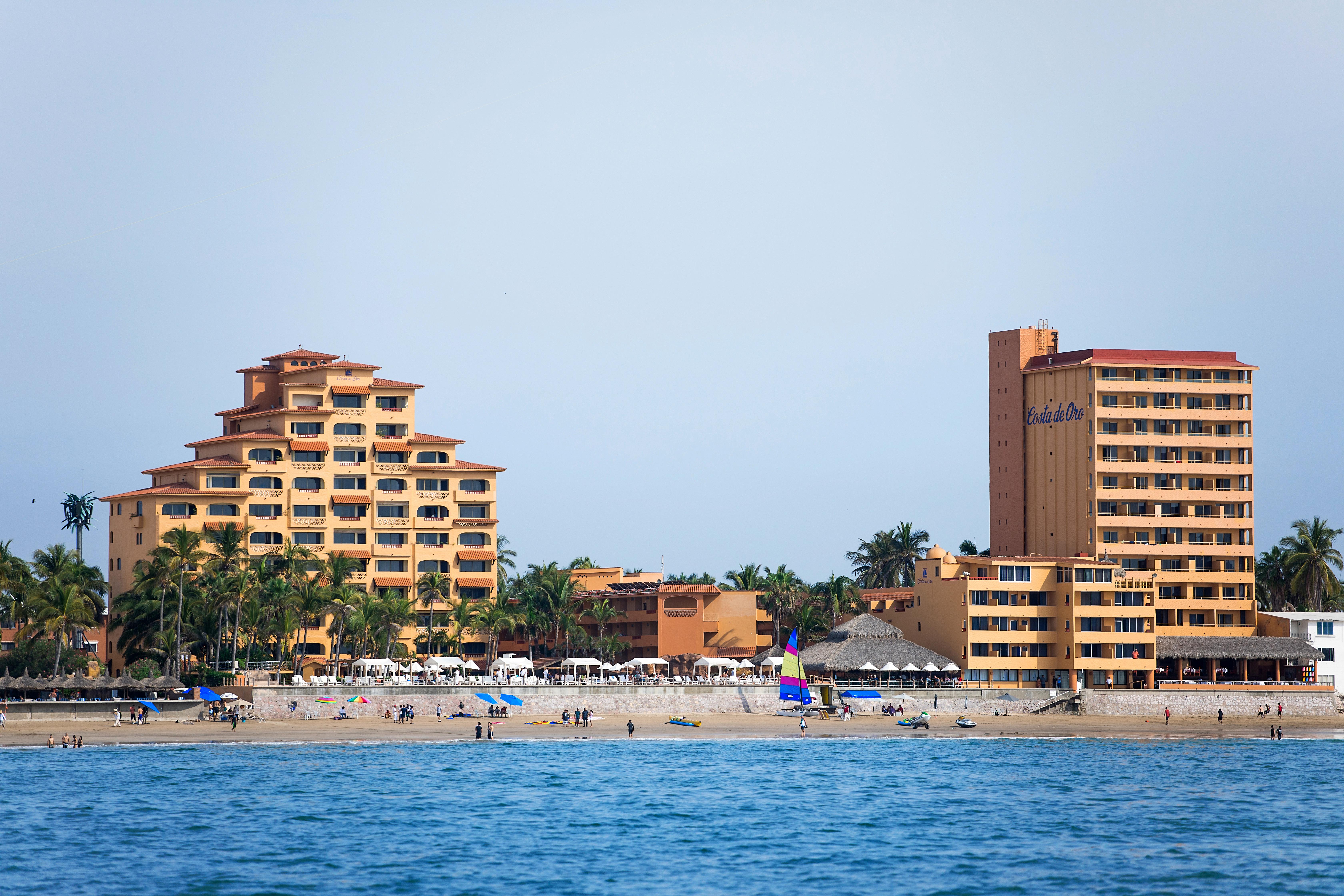 Costa De Oro Beach Hotel Масатлан Экстерьер фото