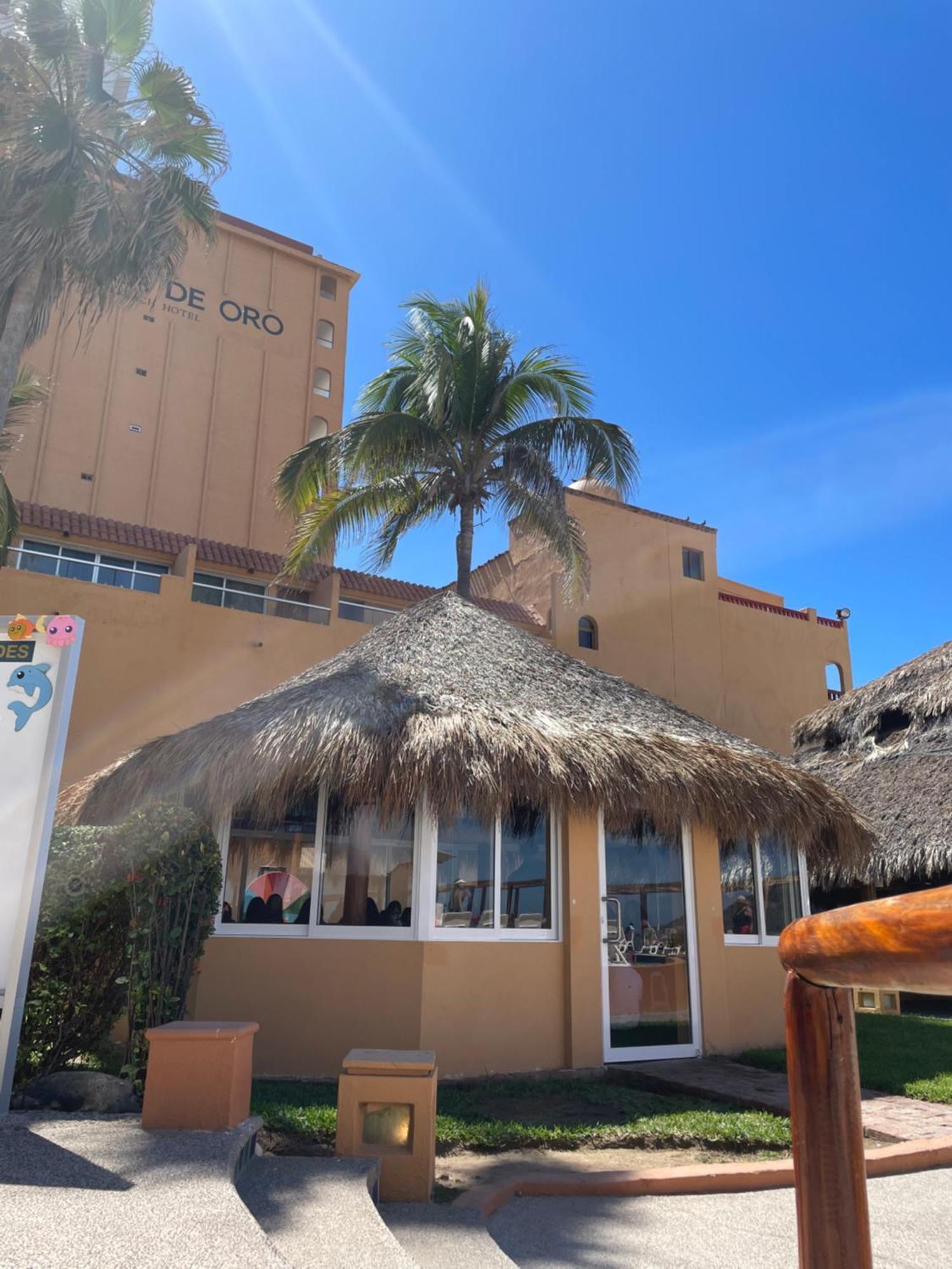 Costa De Oro Beach Hotel Масатлан Экстерьер фото