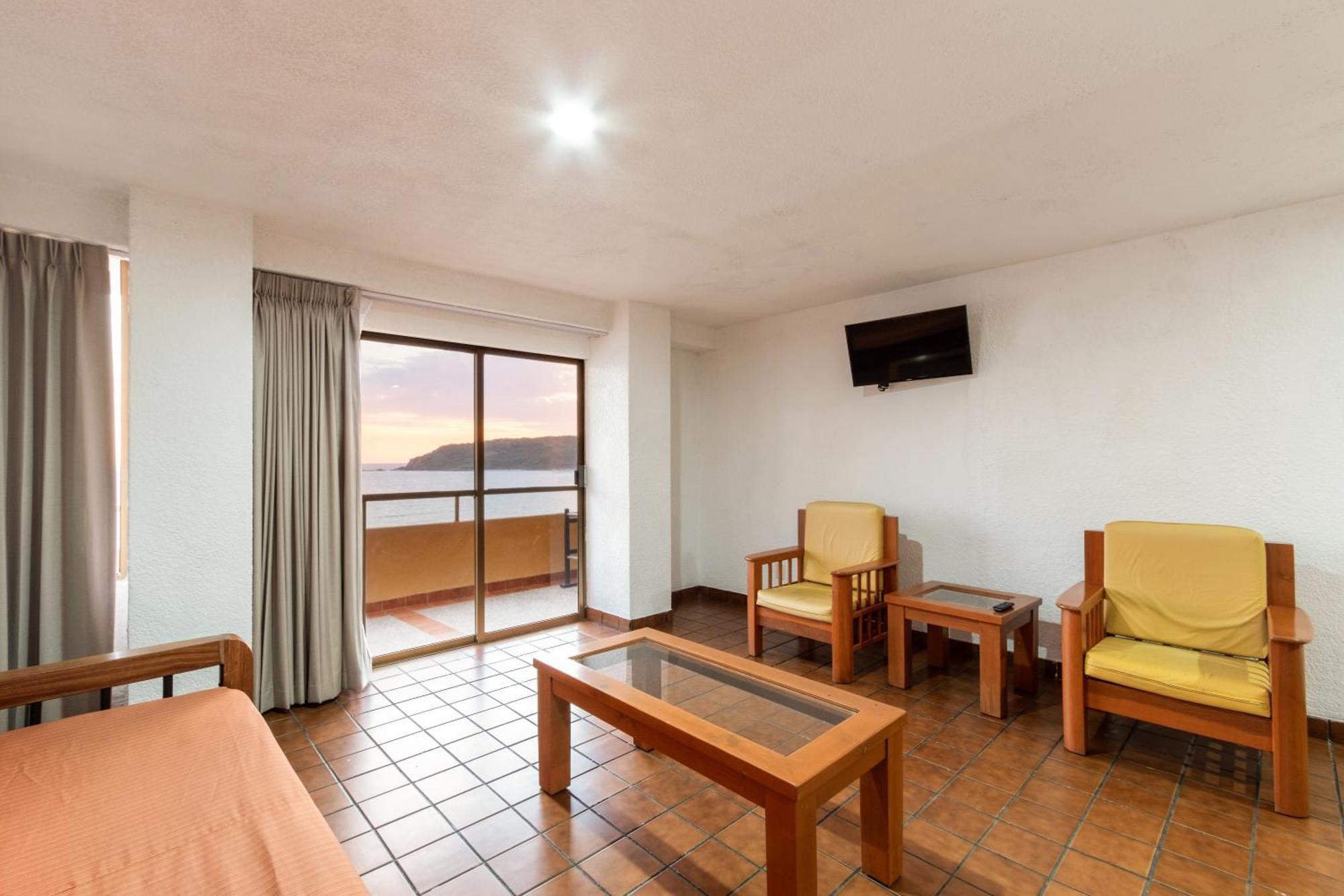 Costa De Oro Beach Hotel Масатлан Номер фото